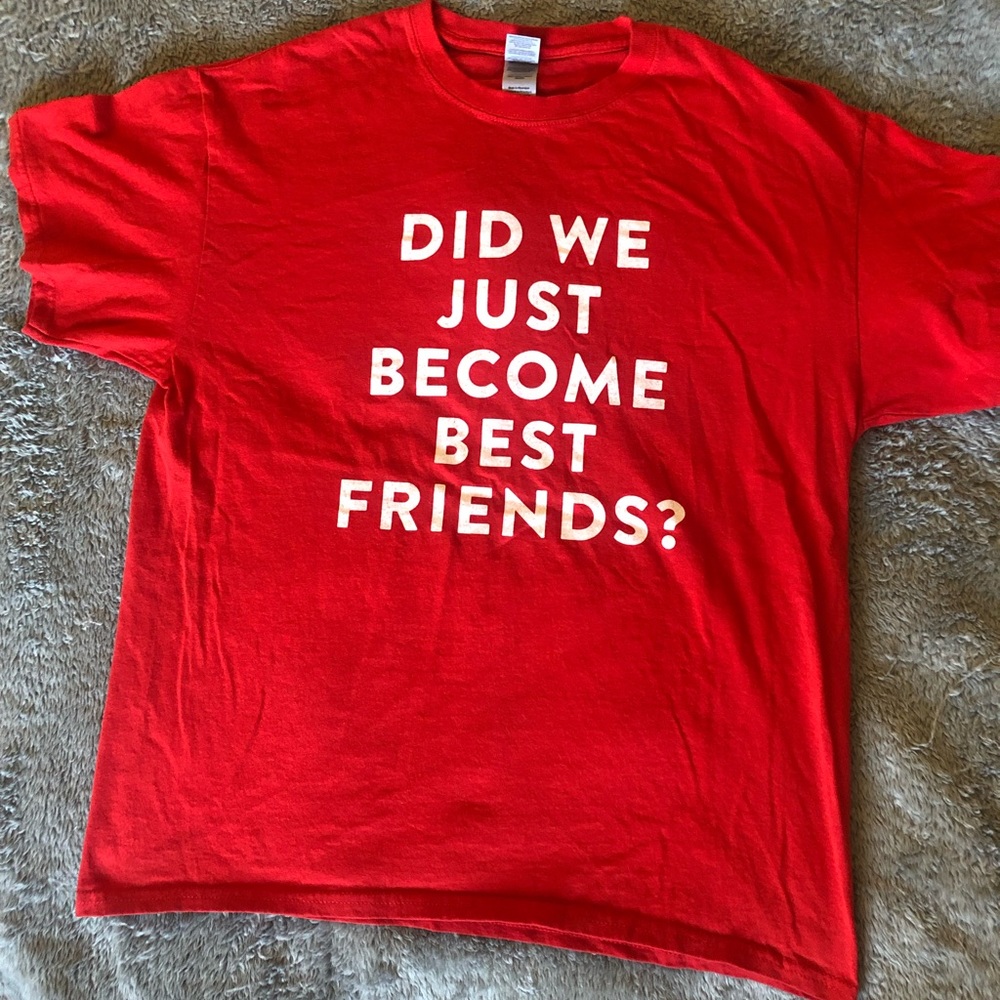 😍Official Gildan Authentic Brand Red T-Shirt ‘Did We Just Become Best Friends?’